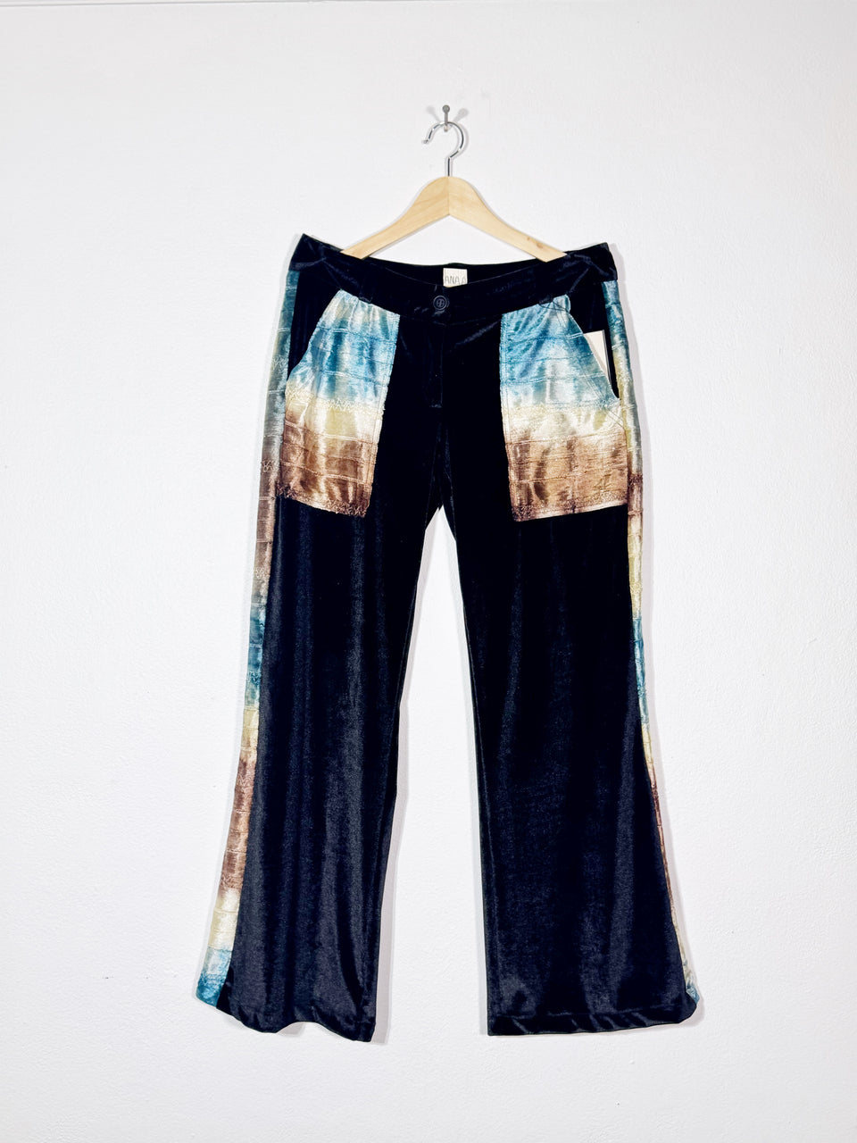 Flora  Blue